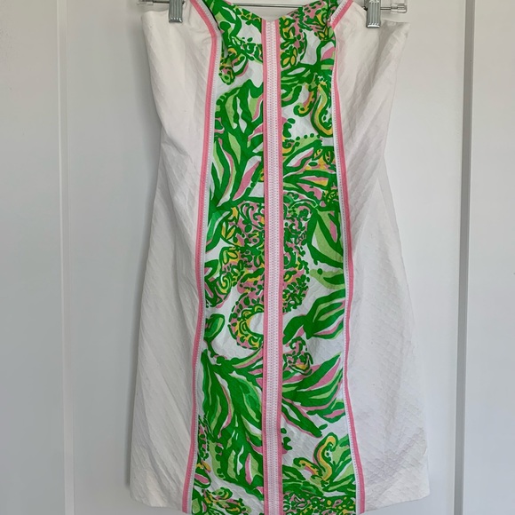Classic Lilly Pulitzer! Strapless White, Pink & Green dress w/ structured bodice - Picture 2 of 2